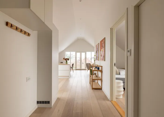 Sunlit Loft In Valby With Parking For 8