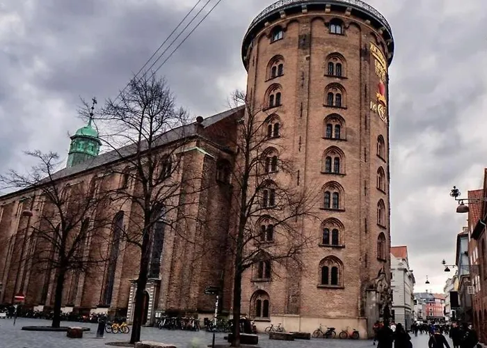 Apartment Sunlit Loft In Valby With Parking For 8